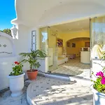 Junior Village 3*