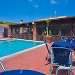Junior Village 3*