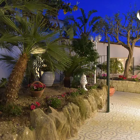 Hotel Junior Hotel Village