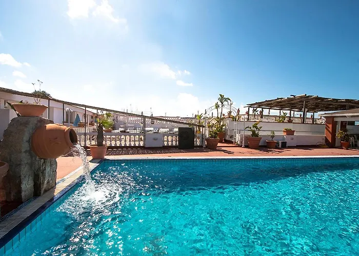 Ξενοδοχείο Junior Village