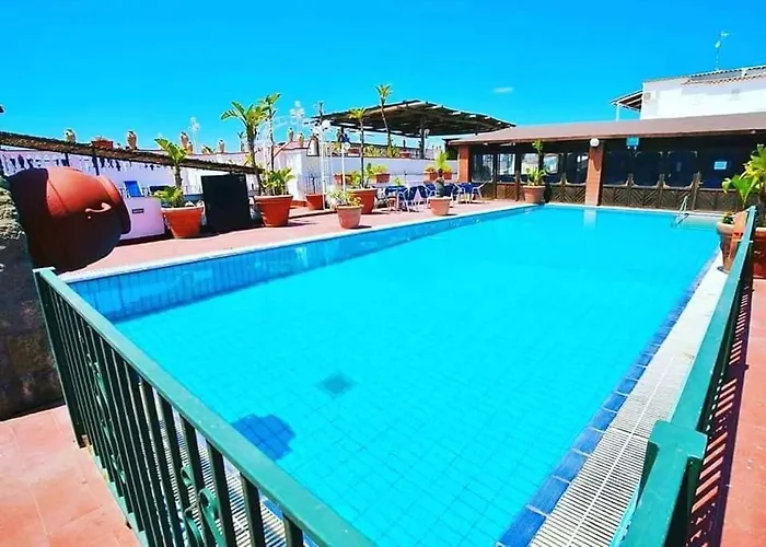 Отель Junior Village 3*