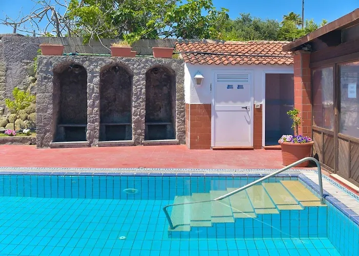 Ξενοδοχείο Junior Village 3*