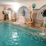 فندق Junior Village