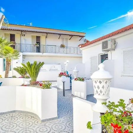 Junior Hotel Village 3*