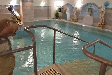 Junior Hotel Village فندق 3*